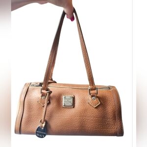 Vintage Dooney & Bourke D206 Barrel Bag.